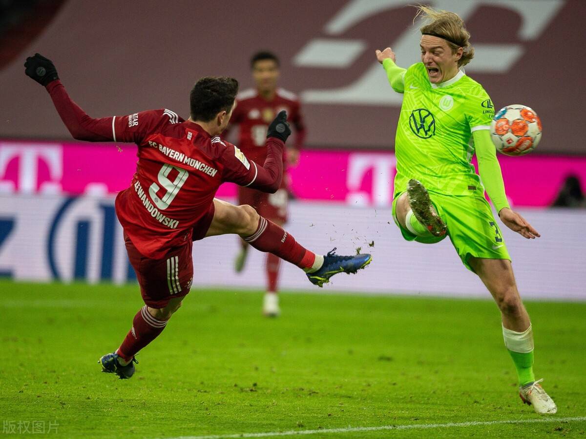 九游登录入口 -军中铁脊梁歌词