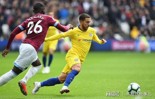 包含今晨英超传出新动向；门兴格拉德巴赫单刀错失；管理层表态：赛场秩序良好；赛程密集仍需轮换的词条